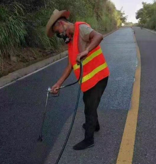 枣庄路面喷涂翻新彩色步道施工方案